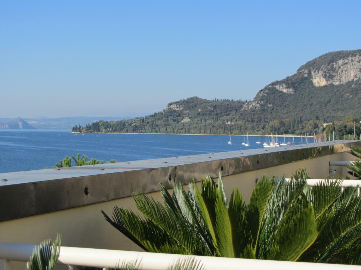 Hotel Roma Garda  Exterior photo